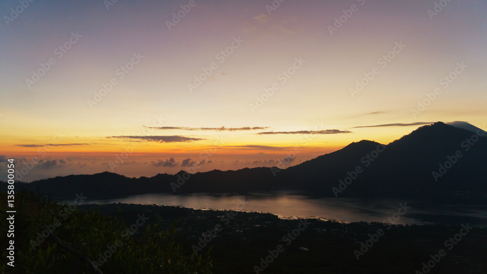 Obraz premium Nice sunset over sea