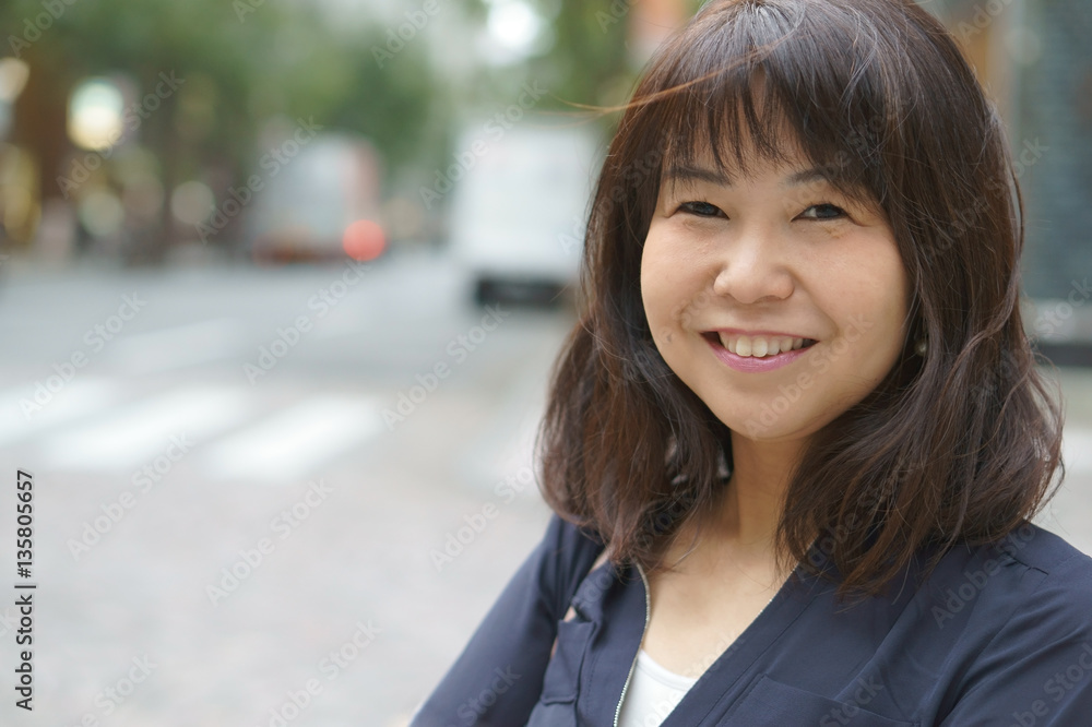 smiling woman smiling woman