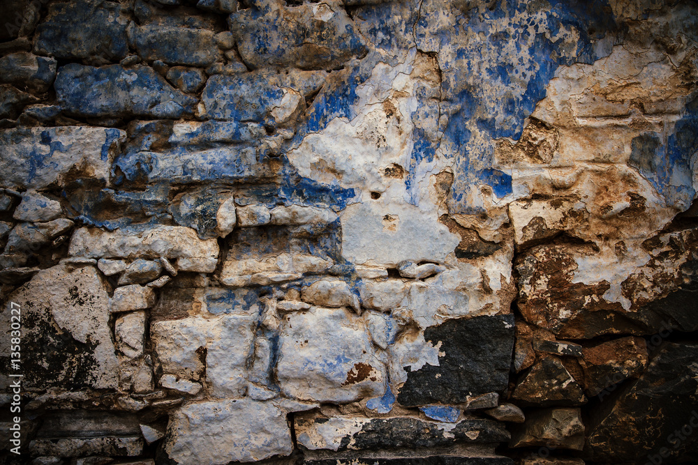 Fototapeta premium Dirty, scratched old brick wall