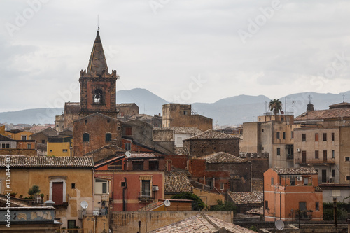 фотографія A view over old town of Adrano in the rainy weather, Sicily isla
