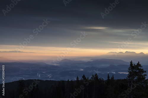 Sonnenaufgang am Dobratsch