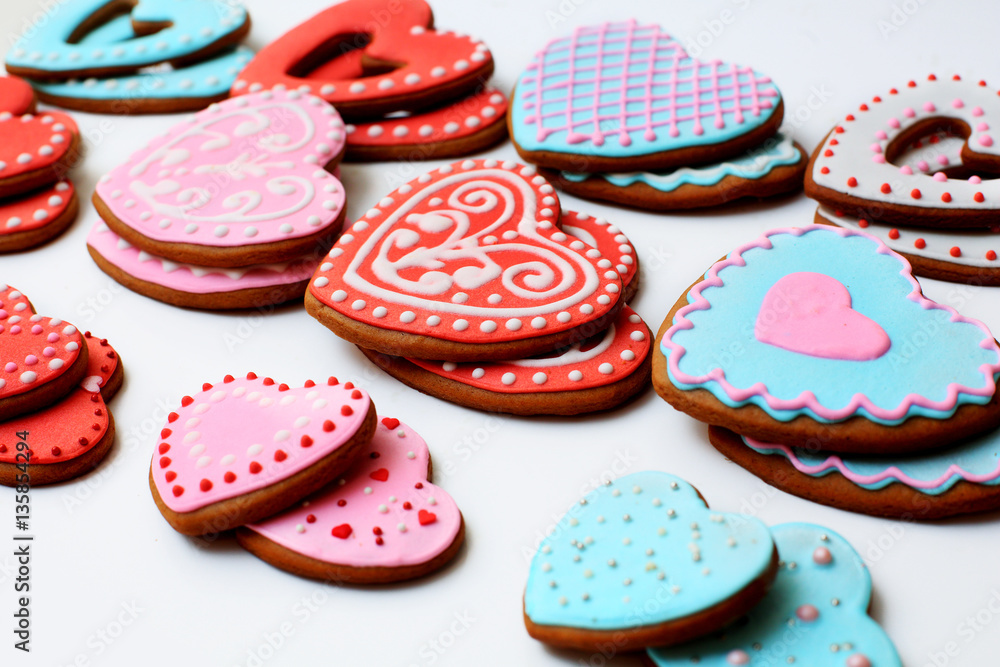gingerbread hearts for Valentine's day gingerbread hearts for Valentine's day