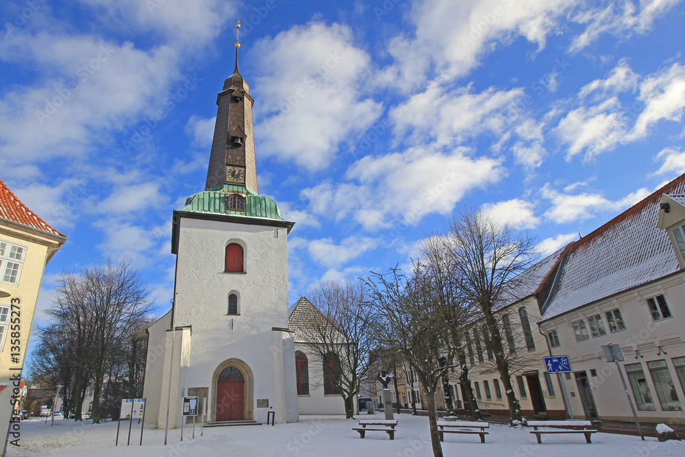 Glückstadt: Stadtkirche im Schnee (1618/23, Schleswig-Holstein)