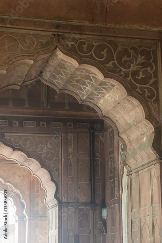 Fototapeta Naklejka Na Ścianę i Meble -  Arch in Jama masjid mosque, Old Delhi, India