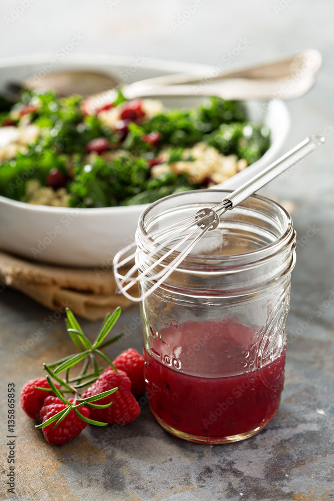 Raspberry vinaigrette salad dressing Raspberry vinaigrette salad dressing