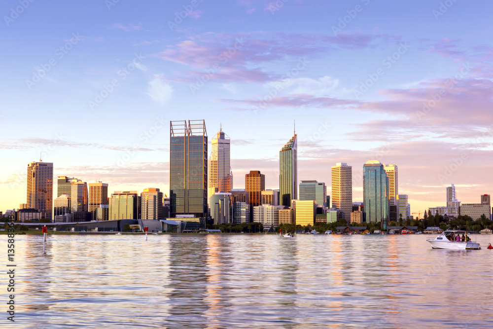 Fototapeta premium Perth Western Australia skyline at Sunset