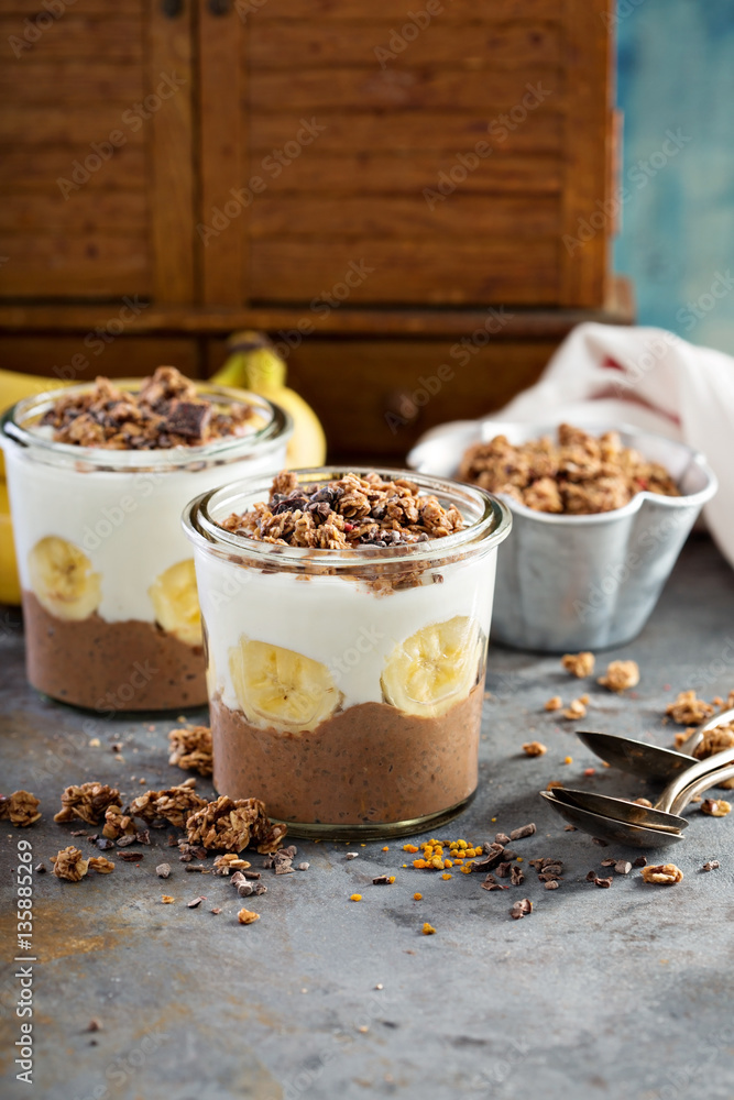 Chocolate chia pudding parfait with banana Chocolate chia pudding parfait with banana