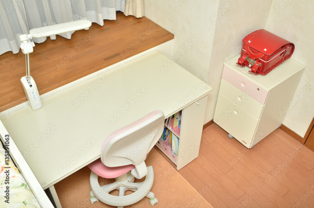 子供部屋 小学生 女の子 Stock 写真 Adobe Stock