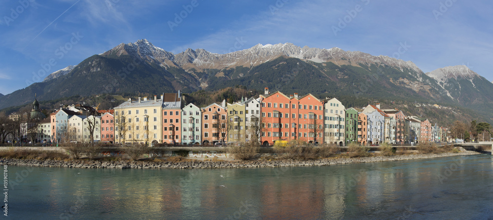 Innsbruck mit Inn und Nordkette panorama