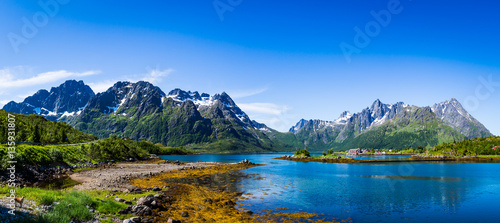 Fototapeta Naklejka Na Ścianę i Meble -  Lofoten archipelago panorama