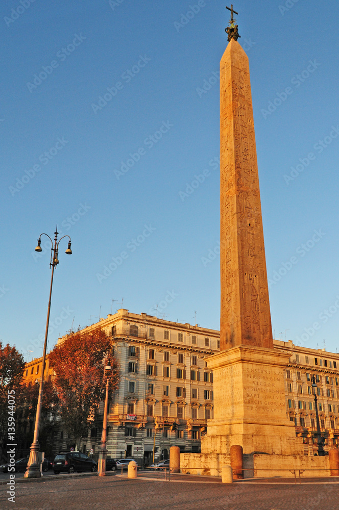 Roma, piazza Giovanni Paolo ll - l'obelisco