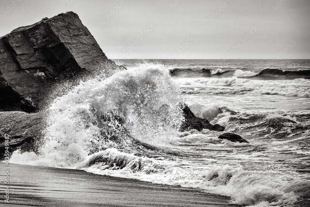 Fototapeta Crashing Wave, czarno-biały
