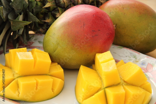 Mango mit Ananas