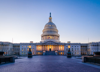 Fototapete Nordamerika United States Capitol Building bei Sonnenuntergang - Washington, DC, USA  © diegograndi