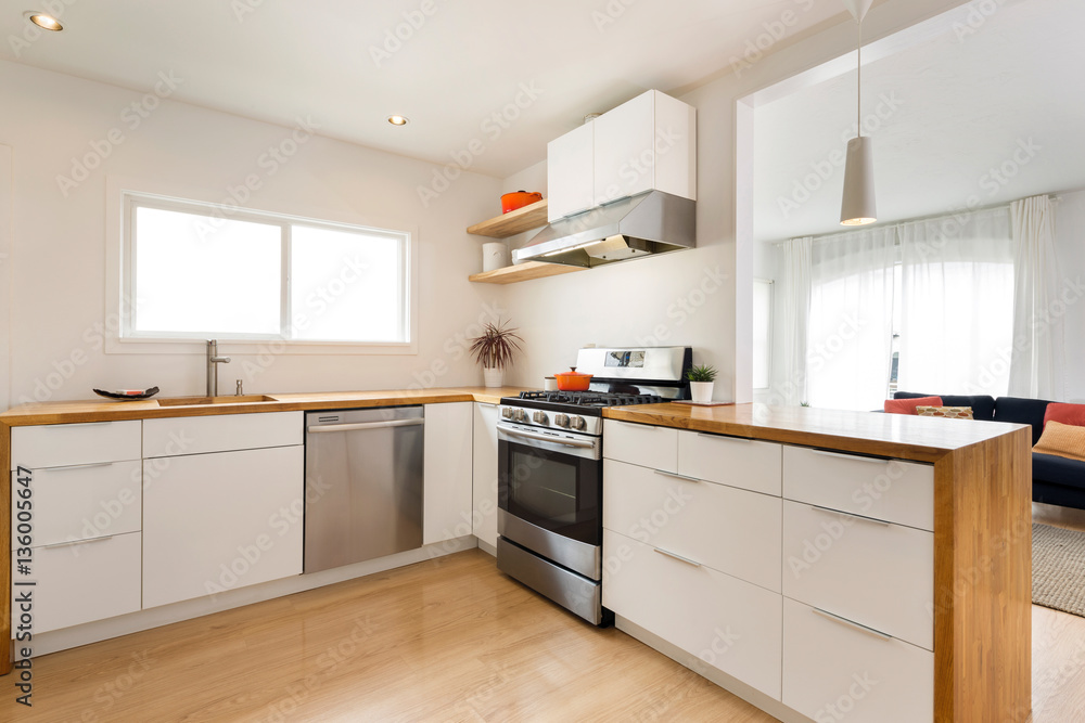 Fototapeta premium Nowoczesny blat kuchenny z drewna