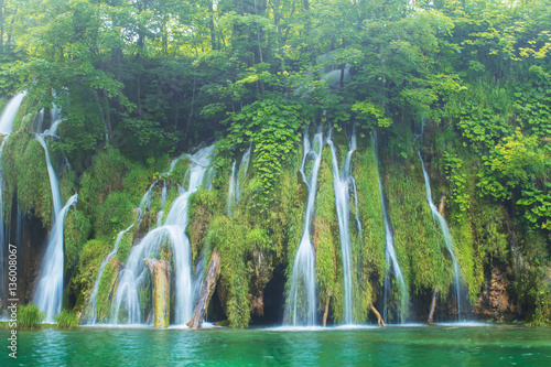 Fototapeta Naklejka Na Ścianę i Meble -  Plitvice lakes park in Croatia.