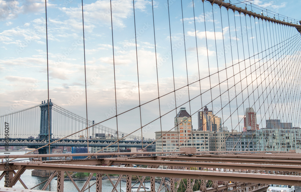 Obraz premium Manhattan and Brooklyn Bridge