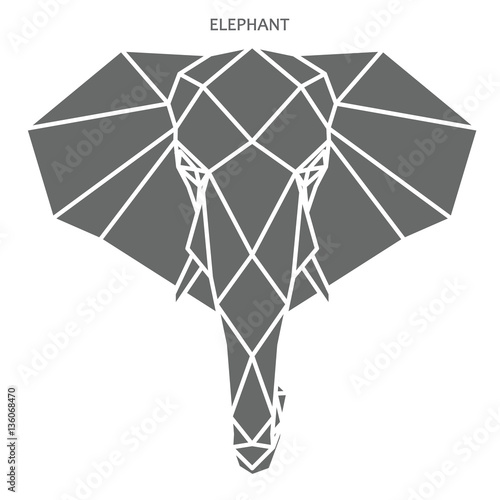 Elefante geometrico, testa di elefante in stile astratto di poligoni sullo sfondo bianco, illustrazione vettoriale photo