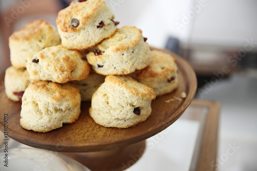 Fotografie scones in basket