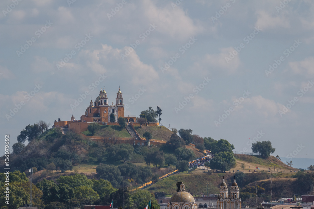 Obraz premium Catholic church built over the ruins of the large pyramide, Pueb