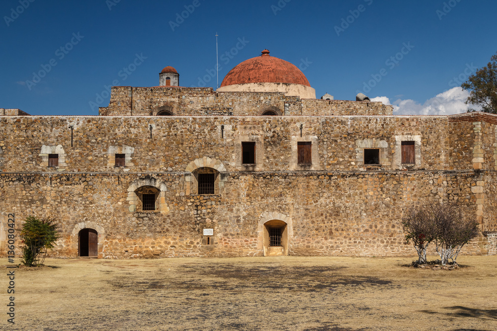 Fototapeta premium Ruins of the Cuilapan de Guerrero monastery, Oaxaca, Mexico