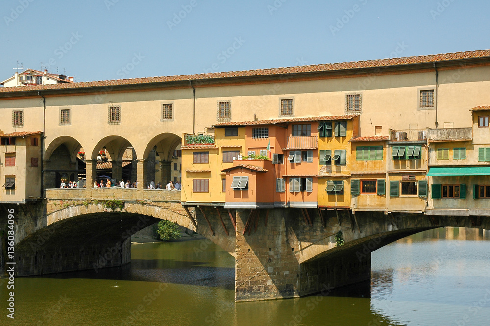 Florenz Fluß Arno mit Ponte Vecchio