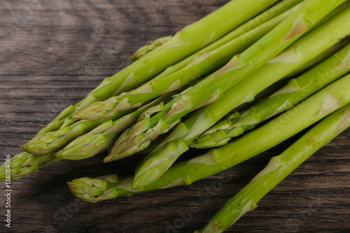 Raw green asparagus