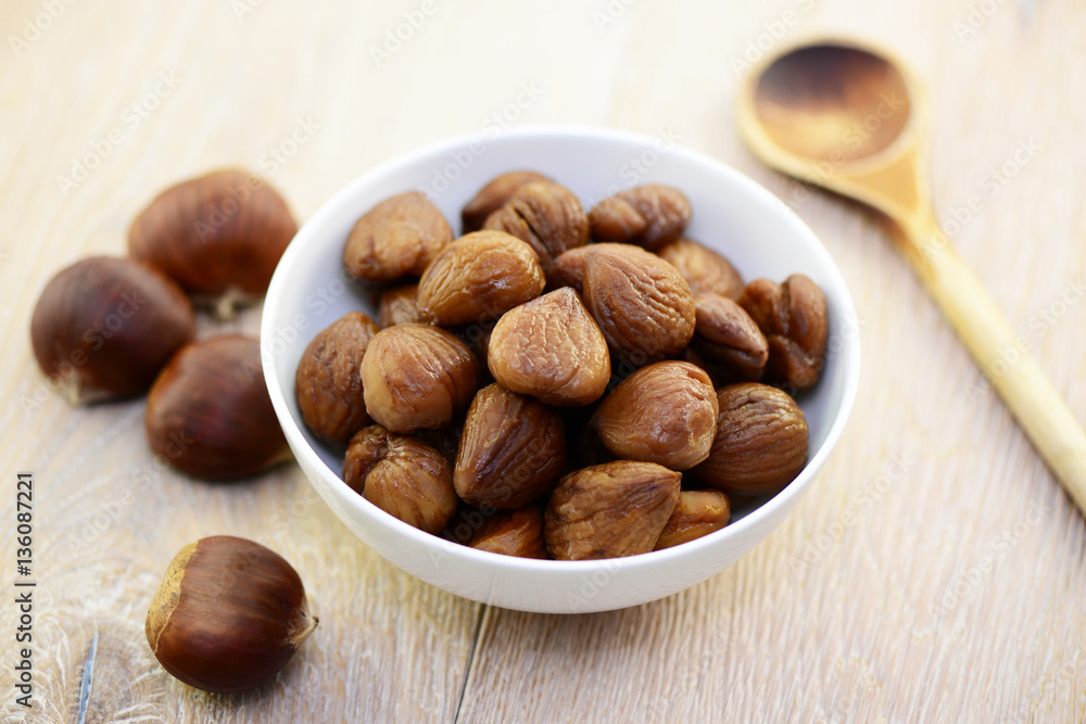 Edelkastanien Esskastanien Edelkastanien Esskastanien