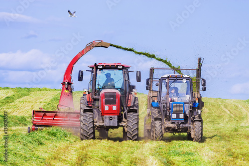agricultural equipment for harvesting crop
