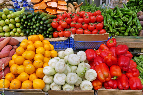 Fototapeta Naklejka Na Ścianę i Meble -  fresh fruit and vegetable stand