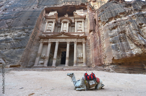Canvastavla Tesoro, Al-Khazneh, en la ciudad antigua de Petra, Jordania