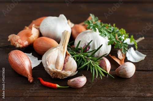Organic small onions, garlic and herbs