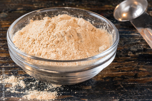 Εκτύπωση καμβά Maca Root Powder in an Ingredient Bowl