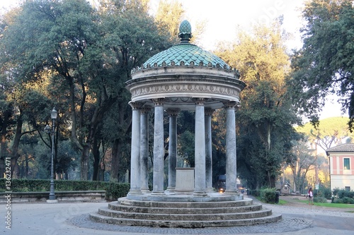 Ancien kiosque romain