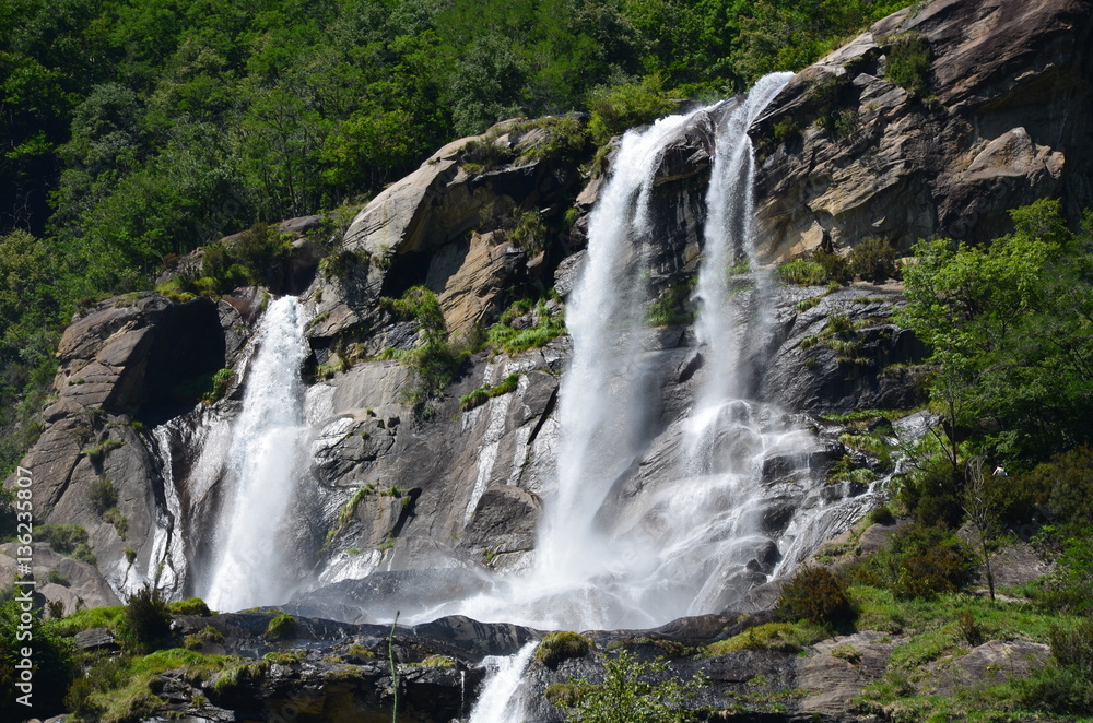 cascate cascate