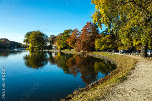 Obraz na płótnie Lake Genval, Belgium w salonie