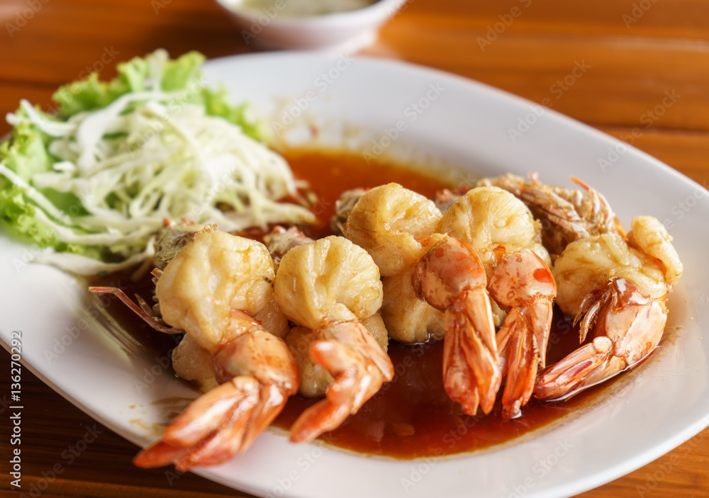 fried shrimp with Tamarind Sauce fried shrimp with Tamarind Sauce