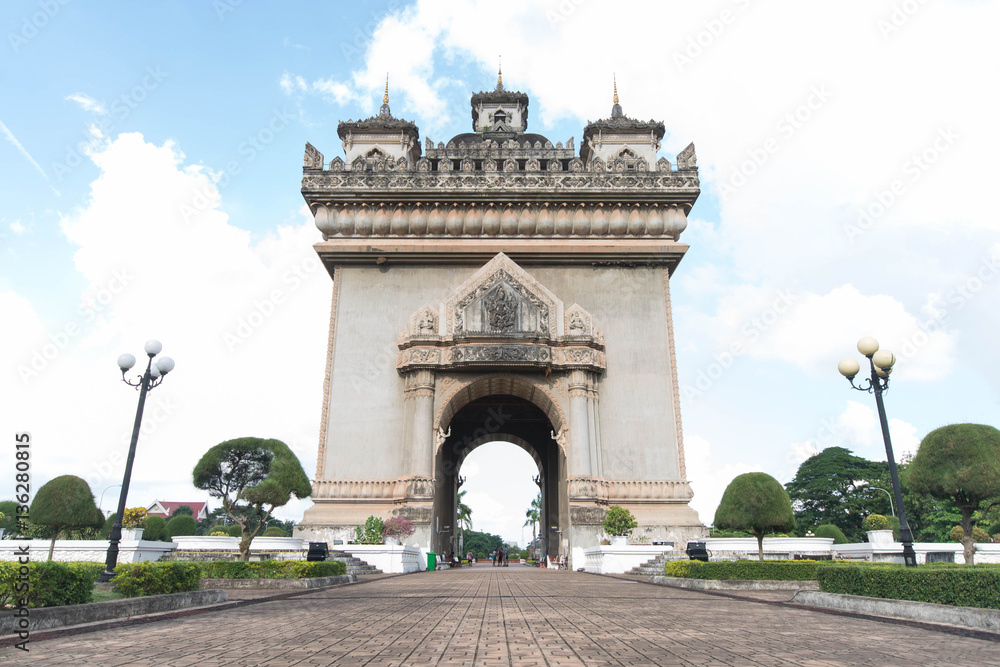 Fototapeta premium Vientiane, Laos - Aug 20 - Patuxay Monument is a famous landmark