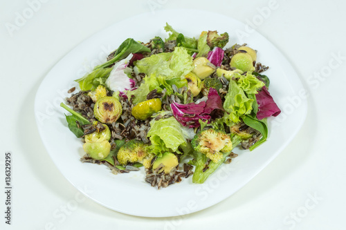 plate of green salad with vegetables