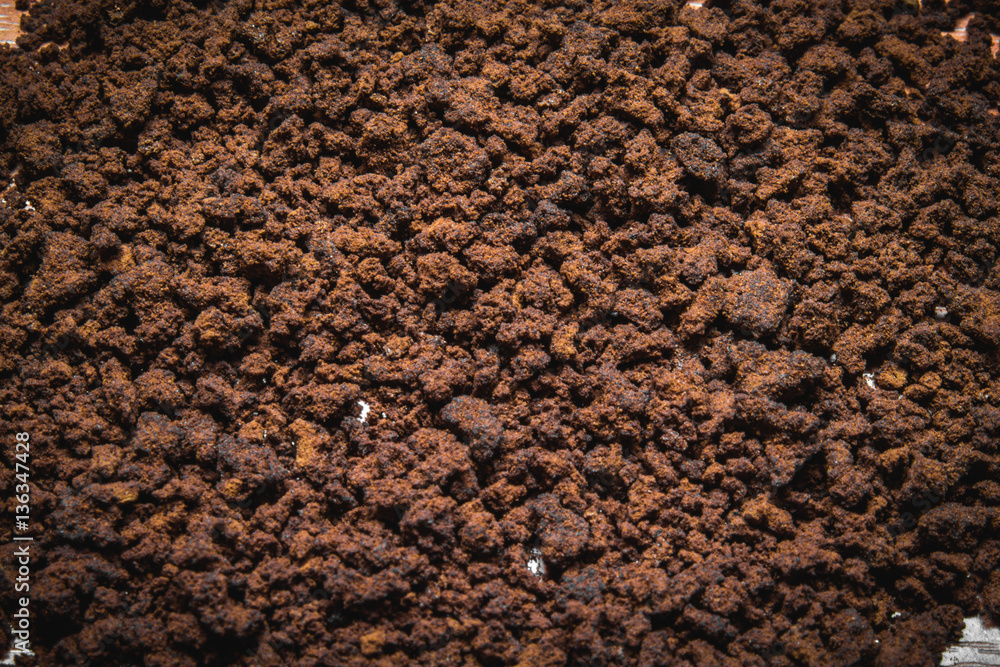 The texture of the ground coffee The texture of the ground coffee