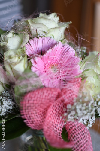 pink and white flower bouquet