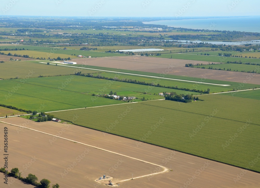 Φωτογραφία aerial view of a rural airport near Leamington Ontario Canada