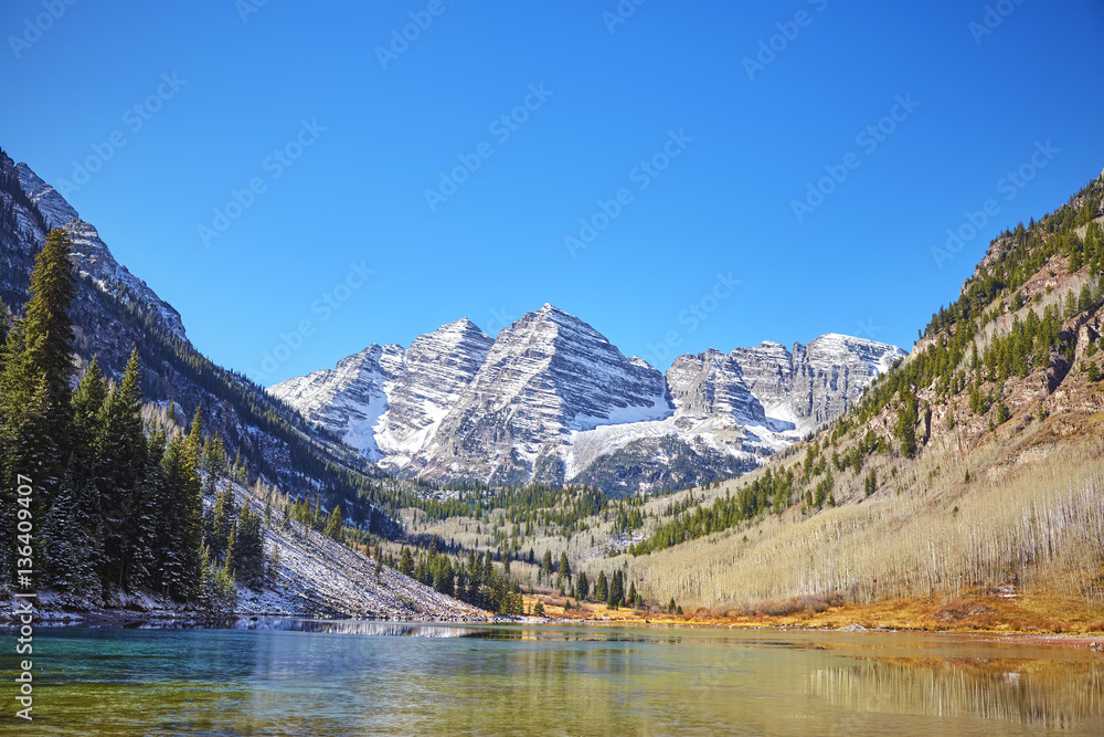 Maroon Bells mountain lake  landscape, Colorado, USA.