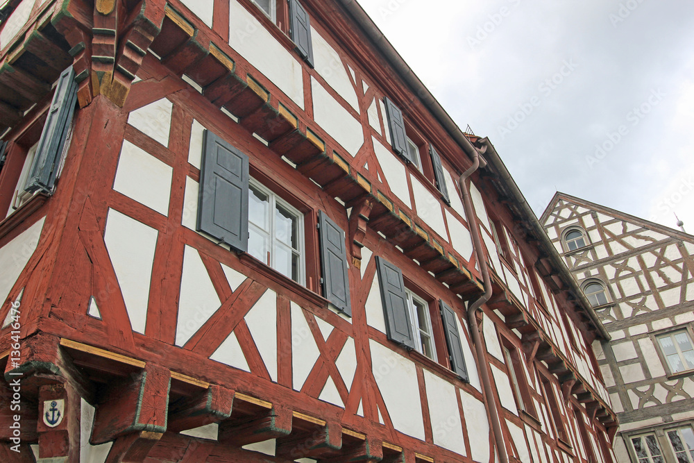 Obraz premium Forchheim: Schönes Fachwerkhaus (Bayern)