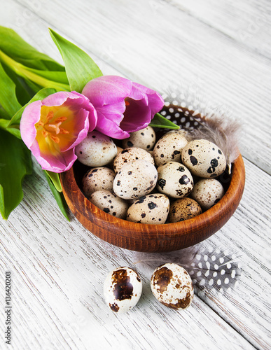 quail eggs in a bowl