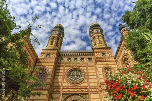 Canvas Print Dohany street synagogue, the great synagogue or tabakgasse synagogue, Budapest,