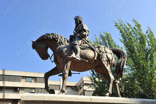 Estatua de Juan II, Paseo de Pablo Picasso en Ciudad Real, España