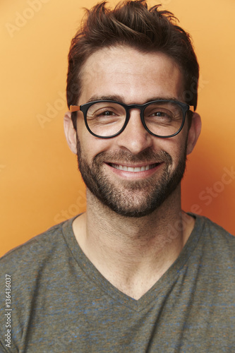 Happy man in spectacles, portrait © sanneberg