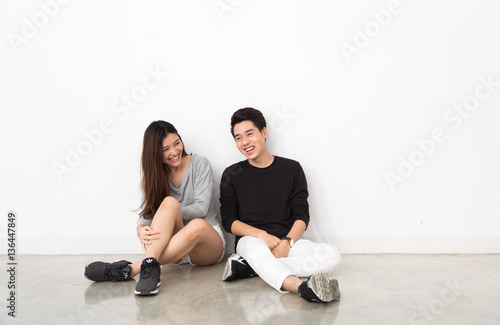 Young asian couples dating