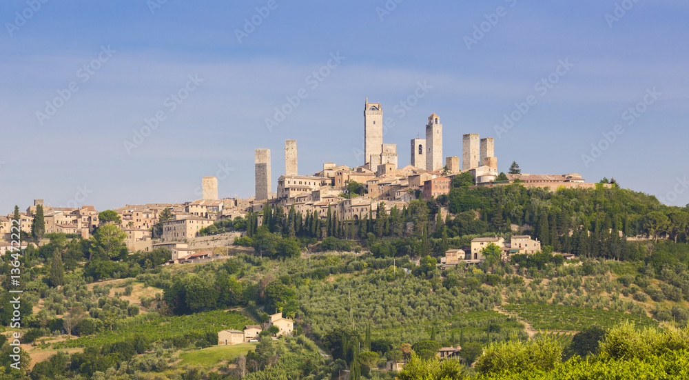 Panoramic view of the famous medieval town of San Gimignano - Tuscany (Italy)